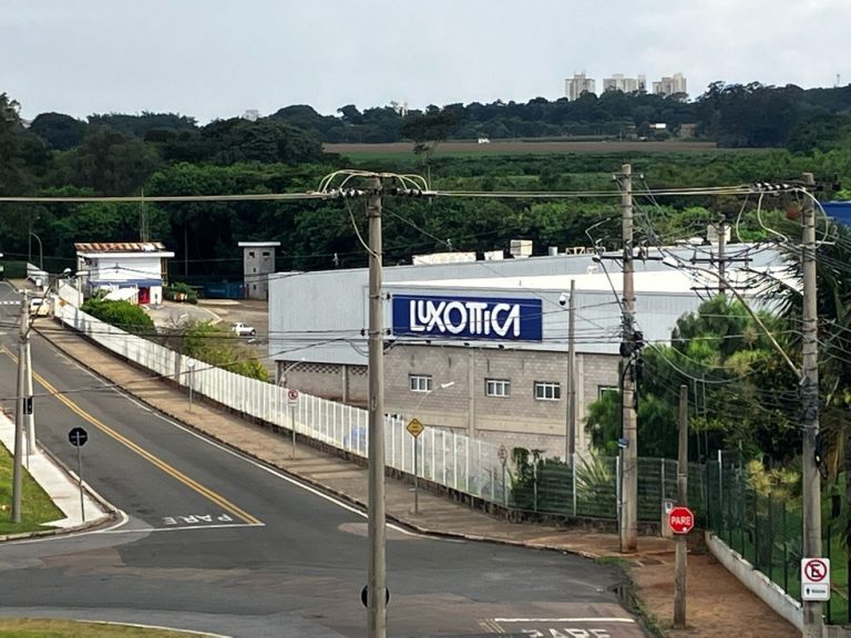 Tribunal Superior do Trabalho Condena Empresa por Discriminação de Identidade de Gênero no Ambiente de Trabalho