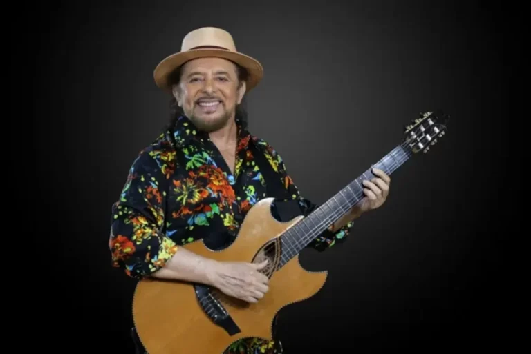 Geraldo Azevedo brilha no palco do São João Sinfônico de Salvador em