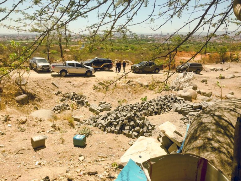 Operação da Polícia Federal resgata trabalhadores em situação precária em pedreiras no Nordeste do Brasil