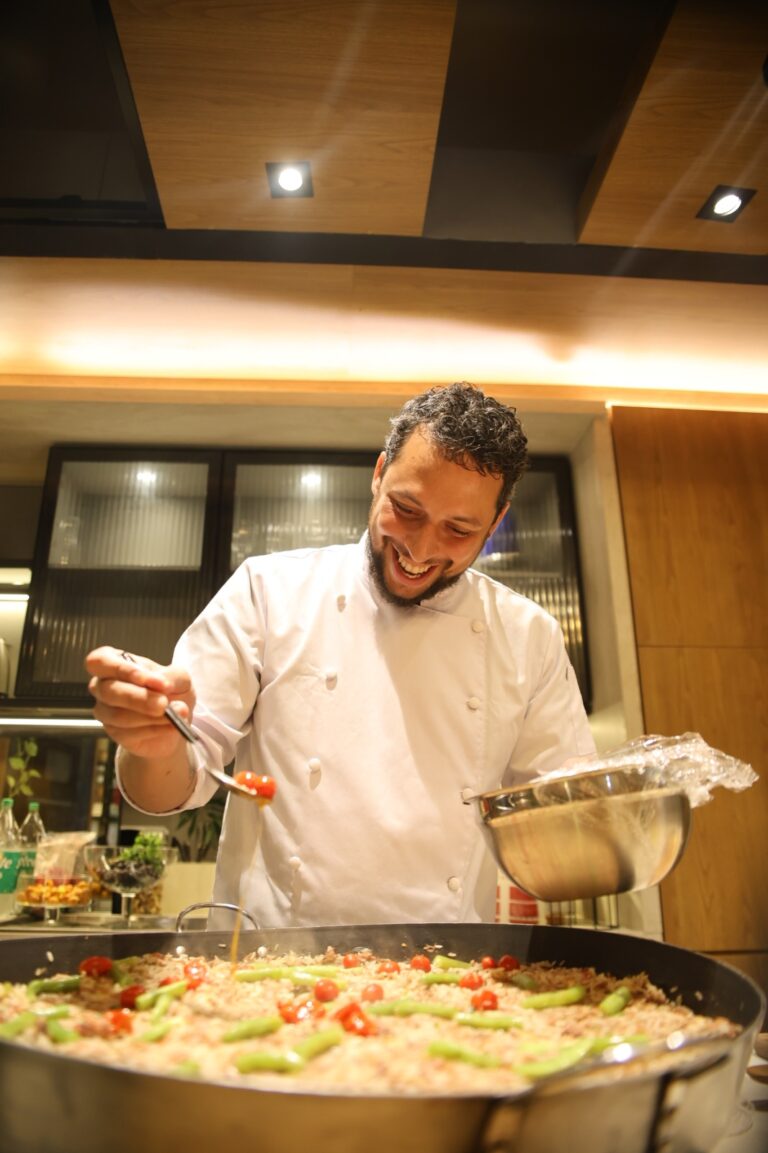 Chef Rafha Diniz apresenta Baião de Dois de frutos do mar em evento gastronômico no Villa D’Águas Ecoparque