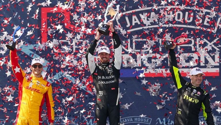 Kirkwood conquista uma vitória impressionante na Indy