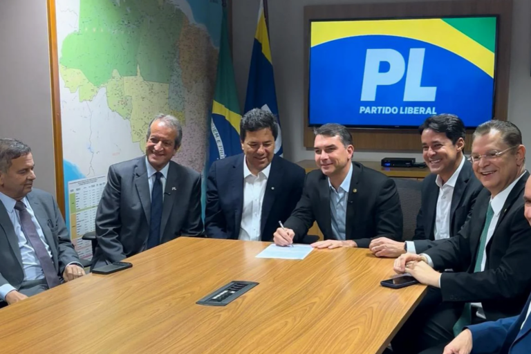 Mendonça Filho se filia ao PL e reforça posição de oposição ao PT