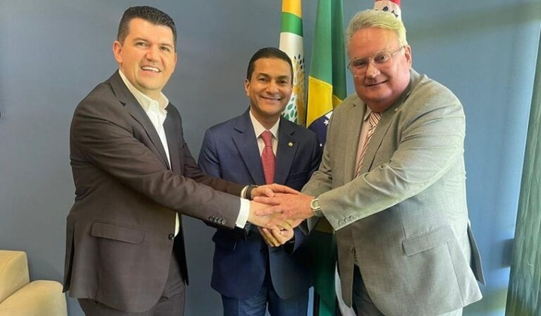 Republicanismo em ascensão durante período de troca partidária no Ceará.