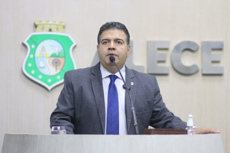 Felipe Mota investe em alianças com Ciro Gomes