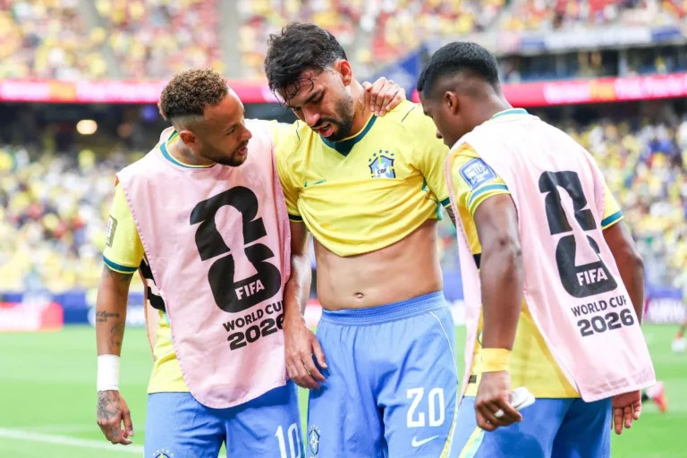 Lucas Paquetá se lesiona e ficará fora das oitavas de final da Copa pelo Brasil