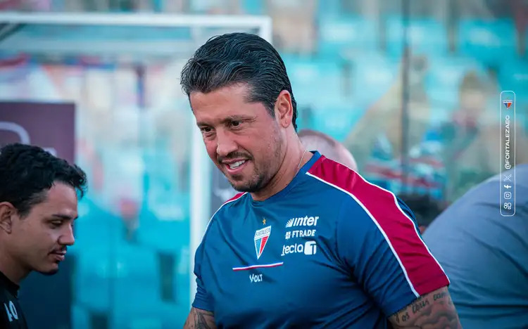 Thiago Carpini se despede do Fortaleza após 42 partidas na Série B