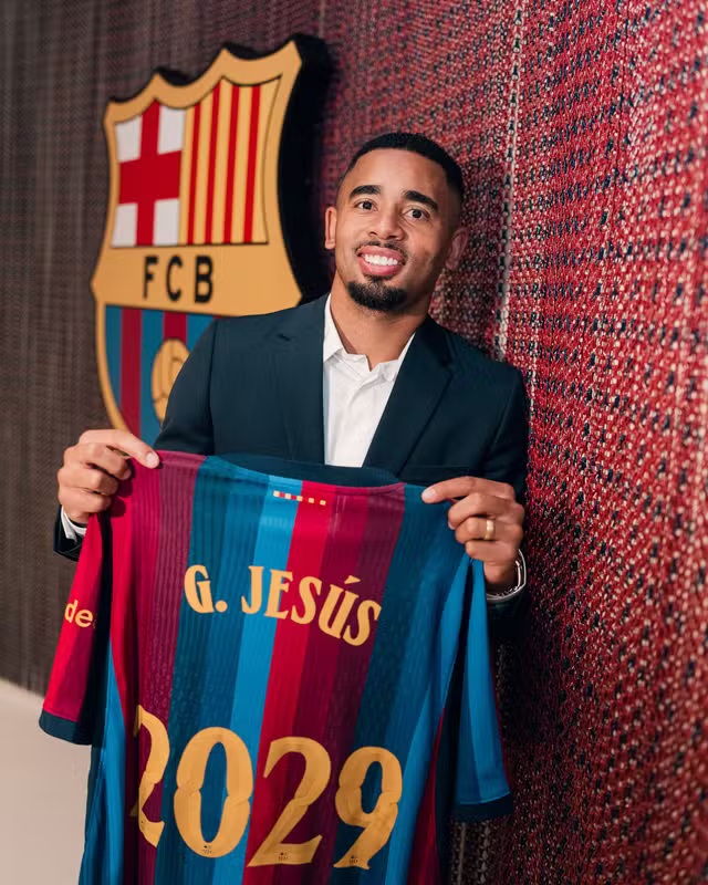 Barcelona fecha acordo de aproximadamente R$ 60 milhões para trazer Gabriel Jesus ao time