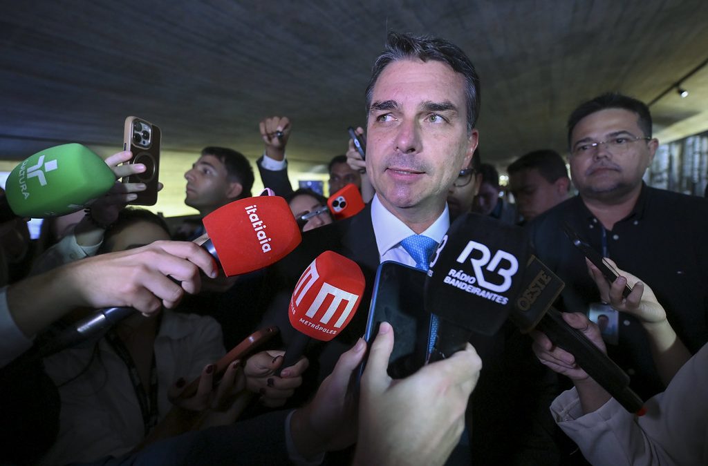 Flávio Bolsonaro e a batalha judicial: requisitos para anulação e os próximos movimentos legais