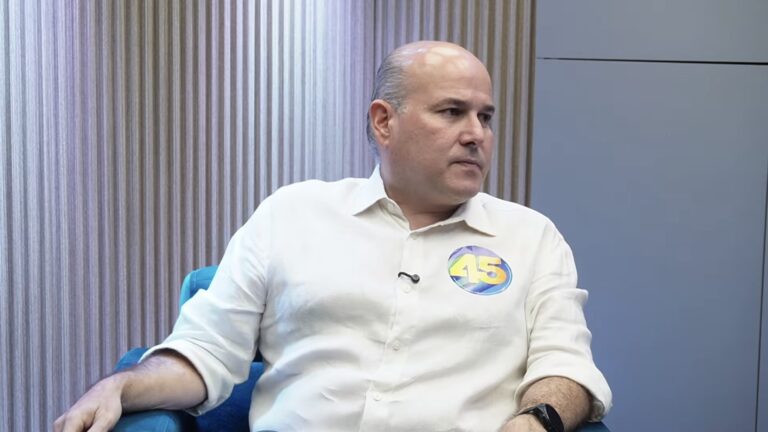 Roberto Cláudio manifesta respaldo a Flávio Bolsonaro: “Estou investindo na transformação
